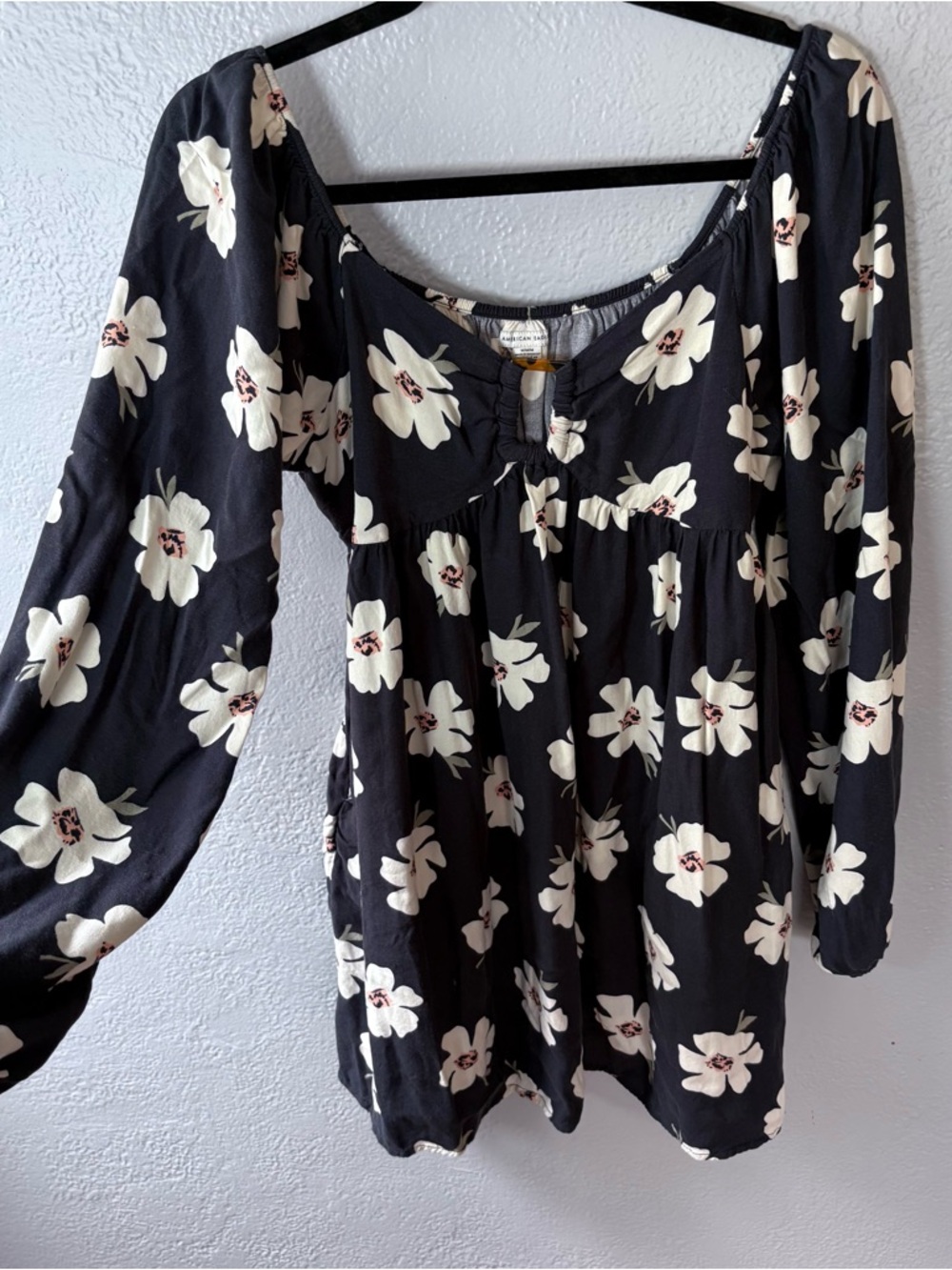 American Eagle long sleeve Black Floral Peasant dress with Cream Blooms medium